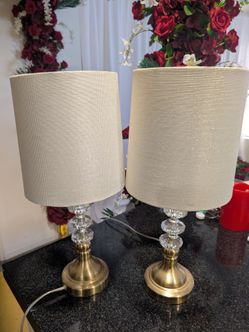2 Beautiful white and gold lamps