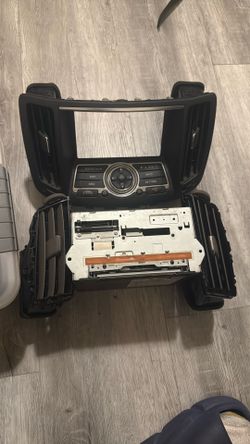 G35 Dash Trim Parts
