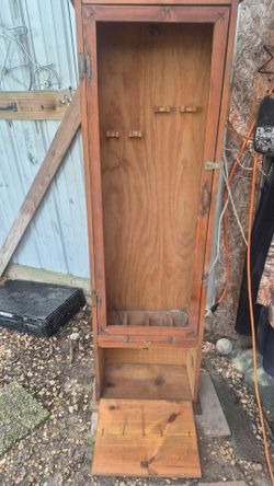 Vintage Rustic/Primitive Farmhouse Sytle Handmade PewPew Cabinet / Display Cabinet – $175 OBO