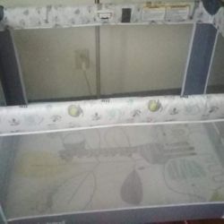 Pack N Play 