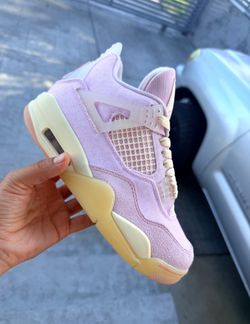 Air Jordan 4 Retro size 5.5,6.5,7.5,8