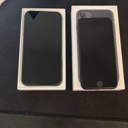 iPhone 11 And IPhone SE