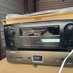 Denon AVR-2808CI 7.1-Channel Home Theater Receiver + Panamax M5100-PM Power Conditioner Bundle 