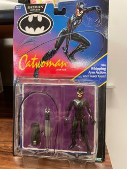 Kenner Vintage Batman Returns Catwoman with Whipping Arm Action and Taser Gun!