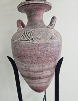 2 Vases