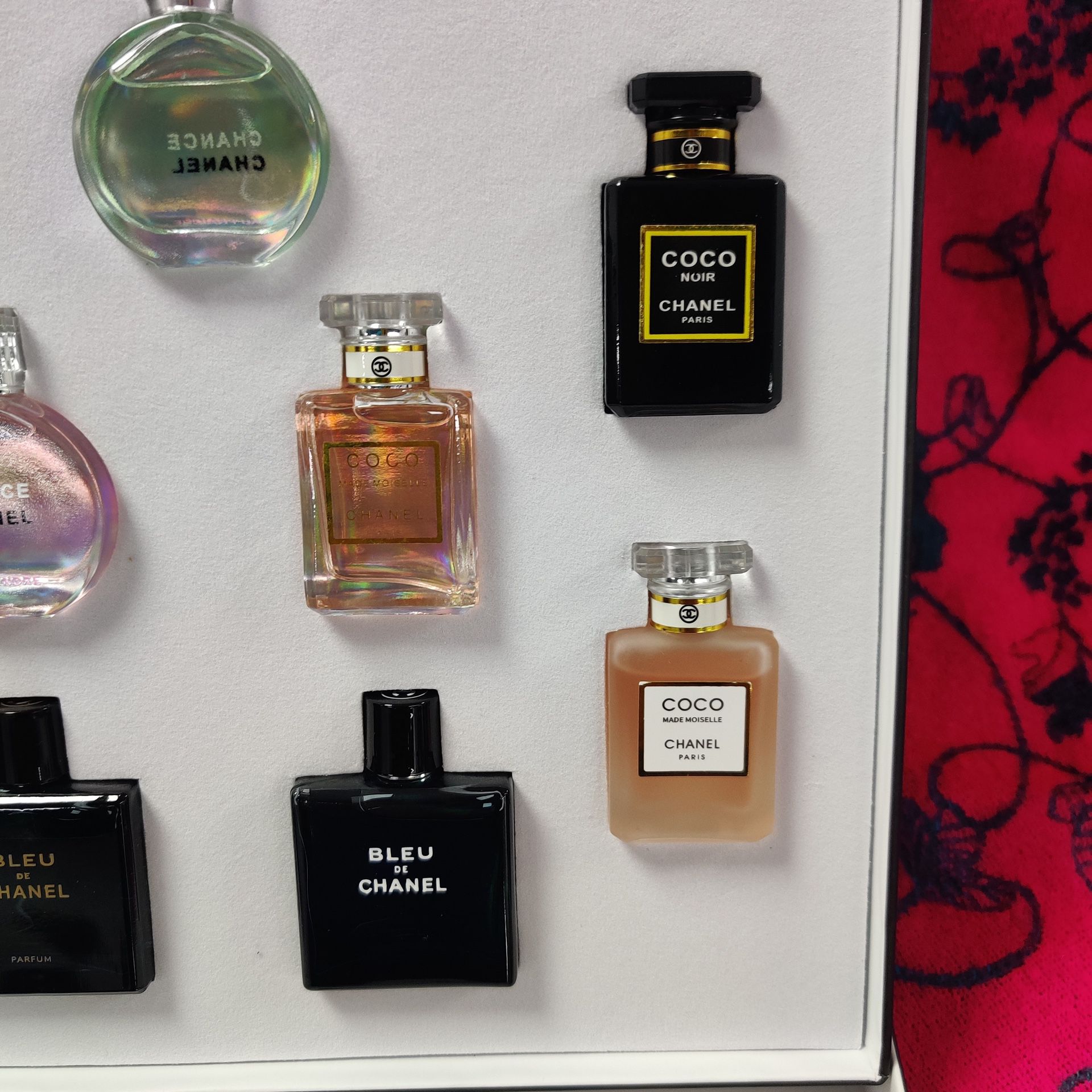 Chanel Fragrances And Samples –