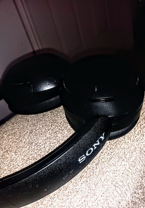 Sony Headphones WH-XB910N