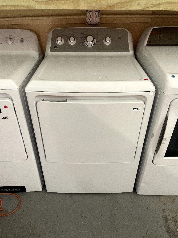 GE 27” FREESTANDING DRYER WHITE $250