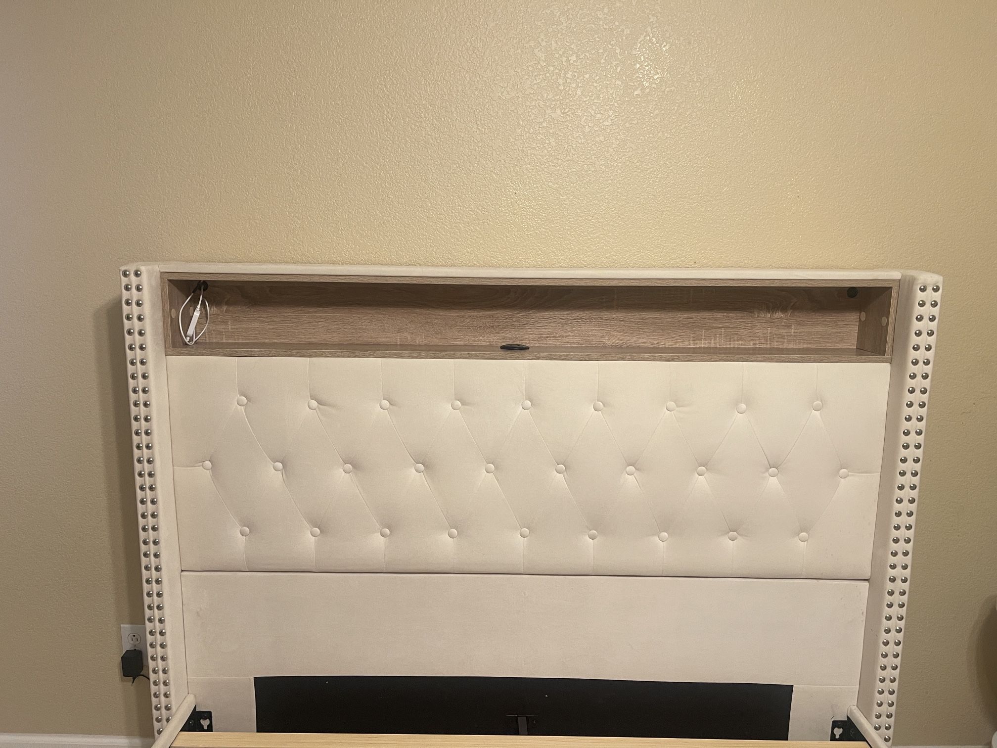 Bed frame For Sale