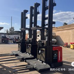 2023 Raymond order picker