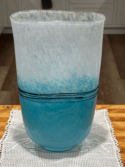 Hand-Blown Blue and White Mottled Glass Vase 1’ Talk