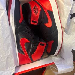 Jordan 1 Retro Hi OG Satin (women’s) 