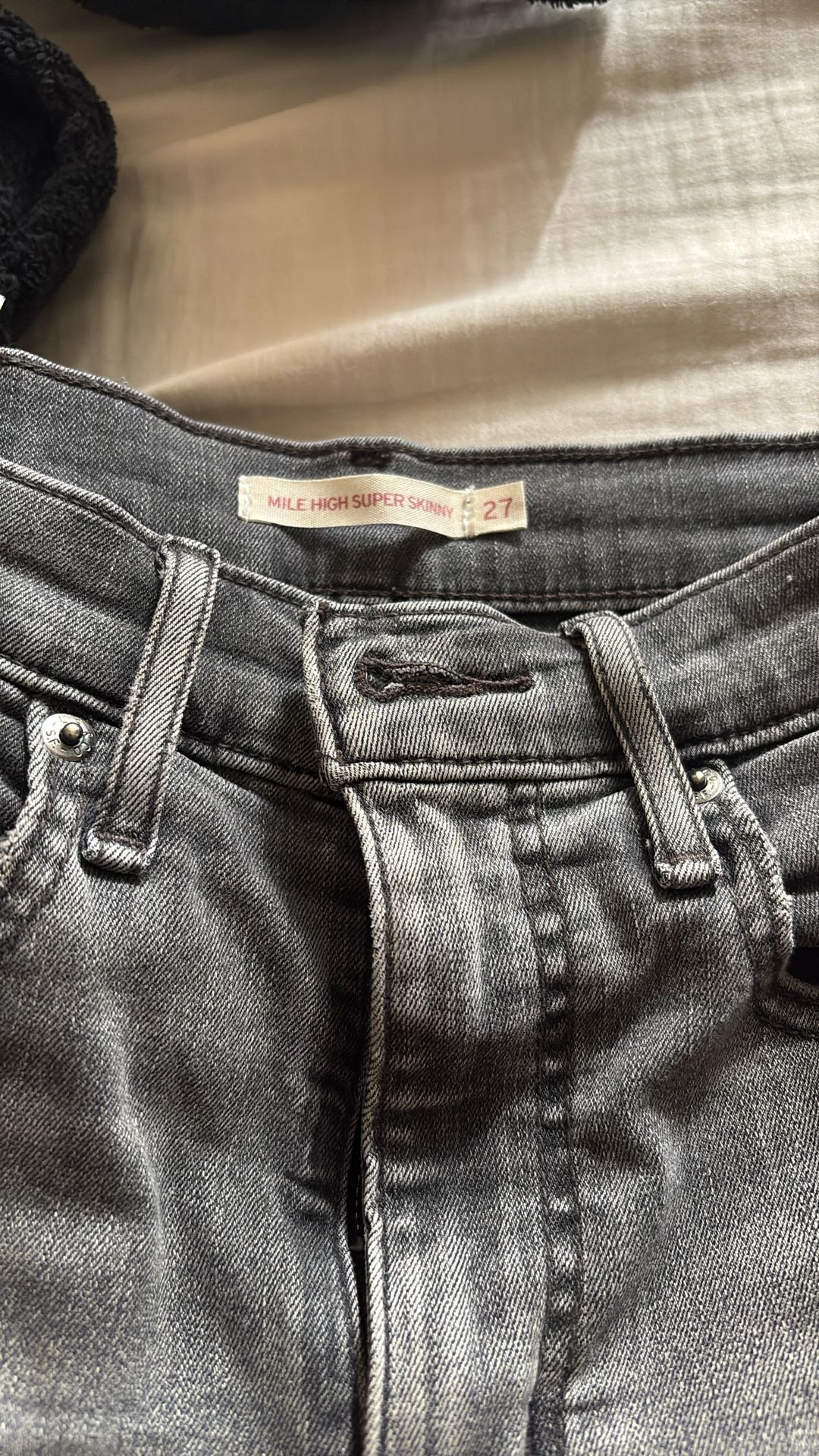 womens levi jeans