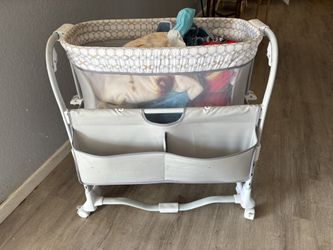Ingenuity Bassinet Like NEW