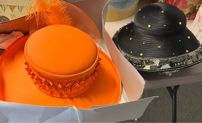 Women's Hats 20 dollars Each Cash Only