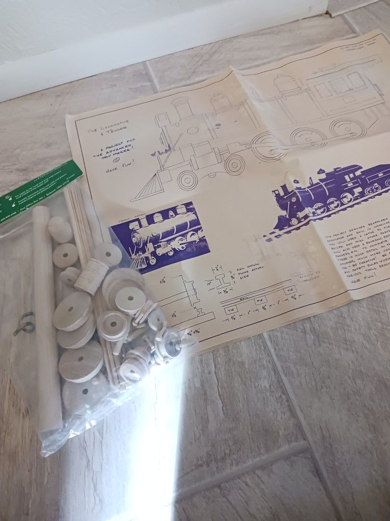 Wood Crafting Kit Assemble Train Engine Locomative Kit With Instructions