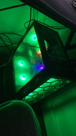 Gaming pc with rgb. More information in description