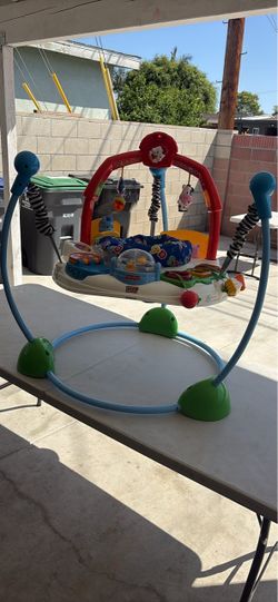 Bouncer fisher price