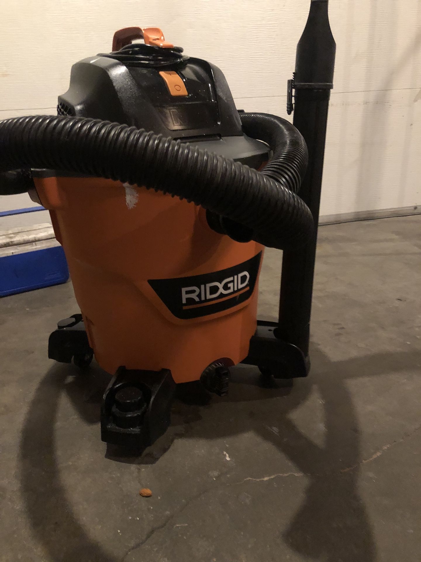 Rigid 12 Gallon Wet/dry Vac