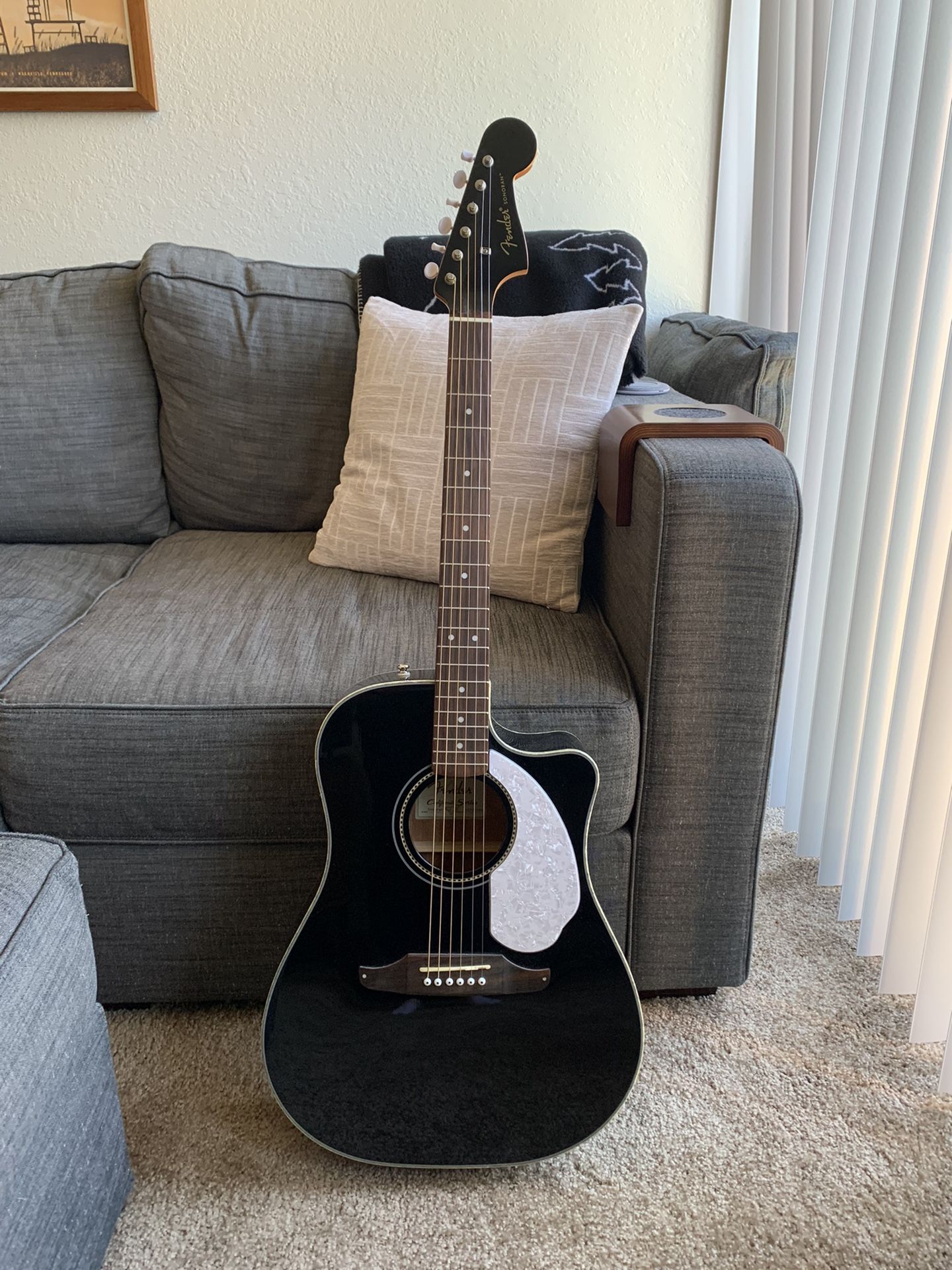 Fender Sonoran SCE BK Acoustic/Electric Guitar