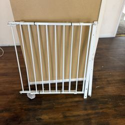 Regalo Safety 29-43" Top of Stairs Baby Gate, Extra Wide Baby Gate, Extra Wide Hardware Mounted Stai