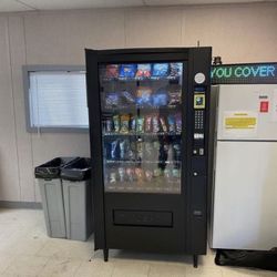 Combo Vending Machine With Credit Card Reader 