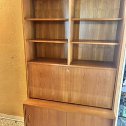 Mid Century Teak Buffet And Hutch With Key