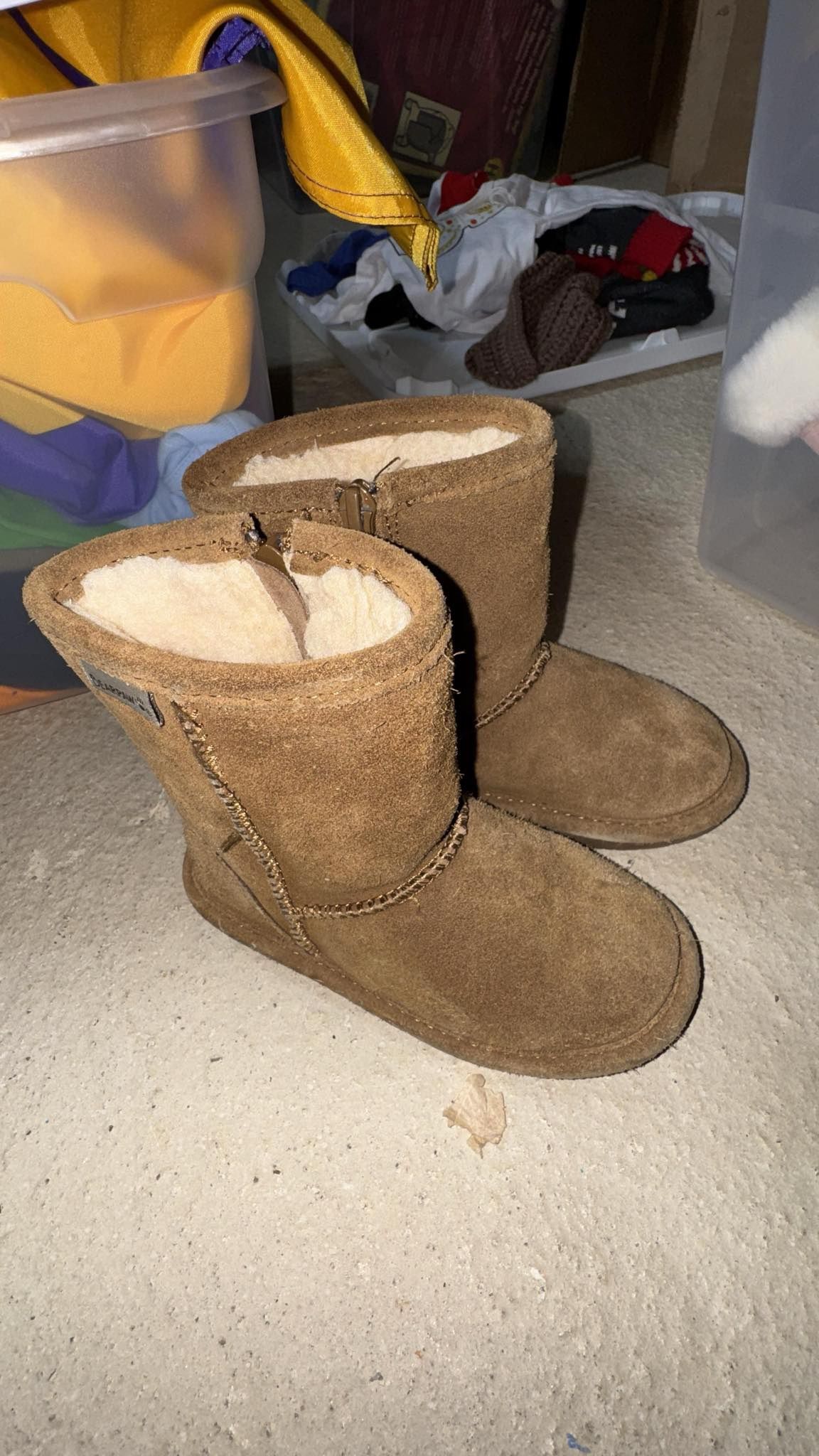 Bear paw toddler girl boots