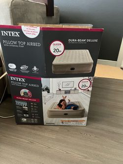 Queen size air bed very good condition