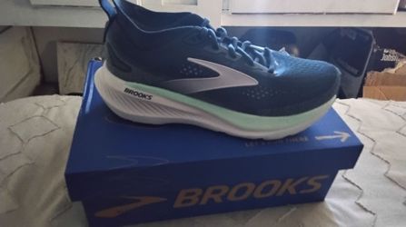 Brooks shoes