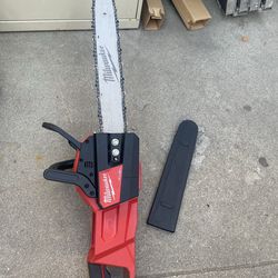Milwaukee M18 FUEL 16 in. 18V Lithium-Ion Brushless Battery Chainsaw (Tool-Only)