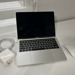 MacBook Pro 13inch - (2019)