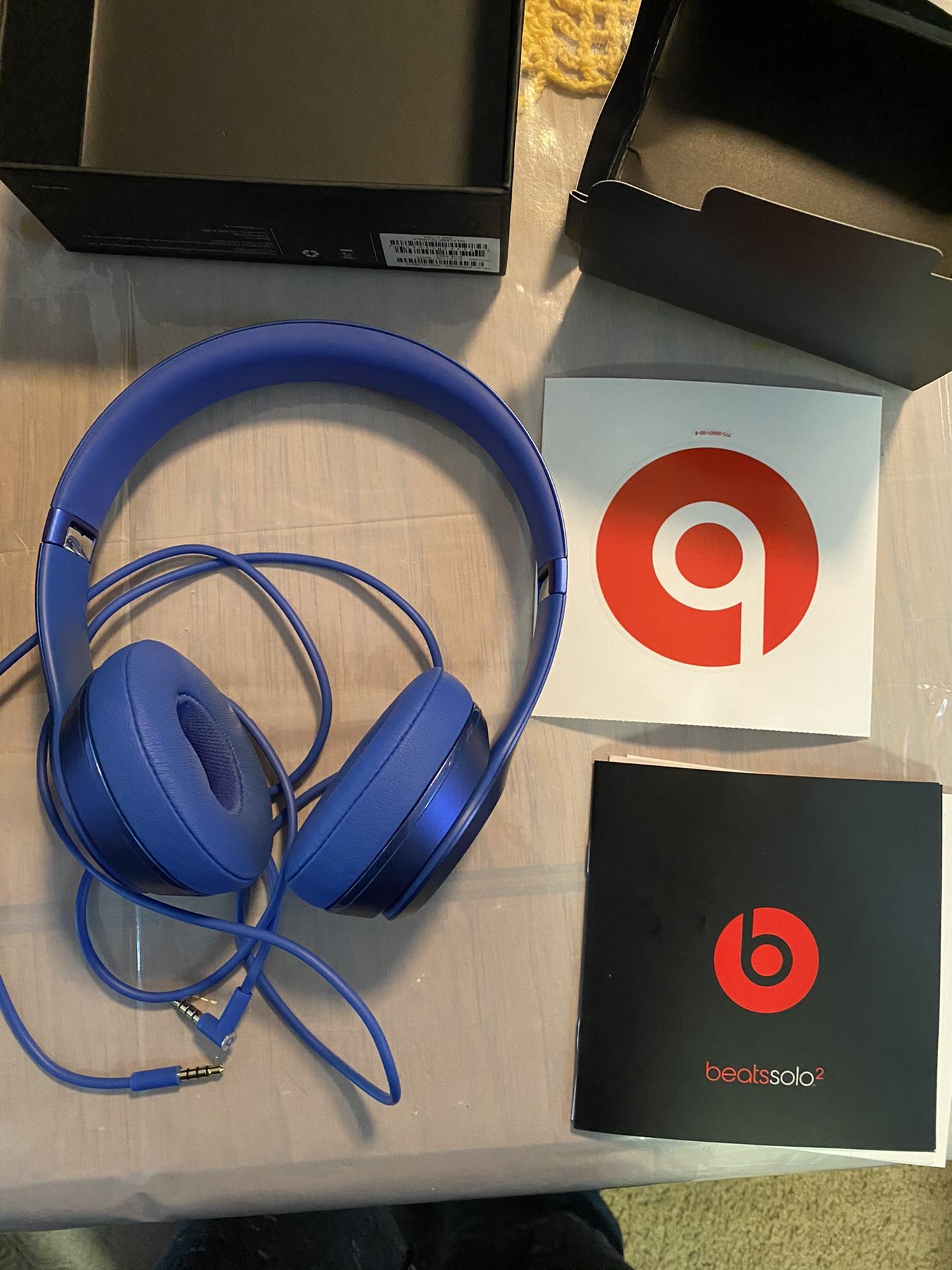 Headphone Beats solo 2 new ,open box...