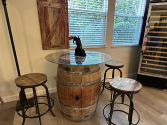 Wine Barrel  Table 36in. tempered glass top 3 stools  plus pistol Corker