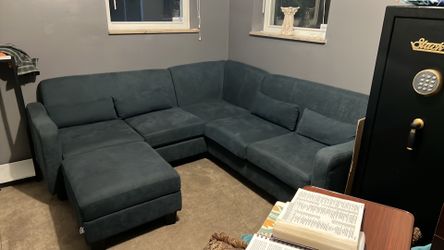 BLUE FABRIC SECTIONAL
