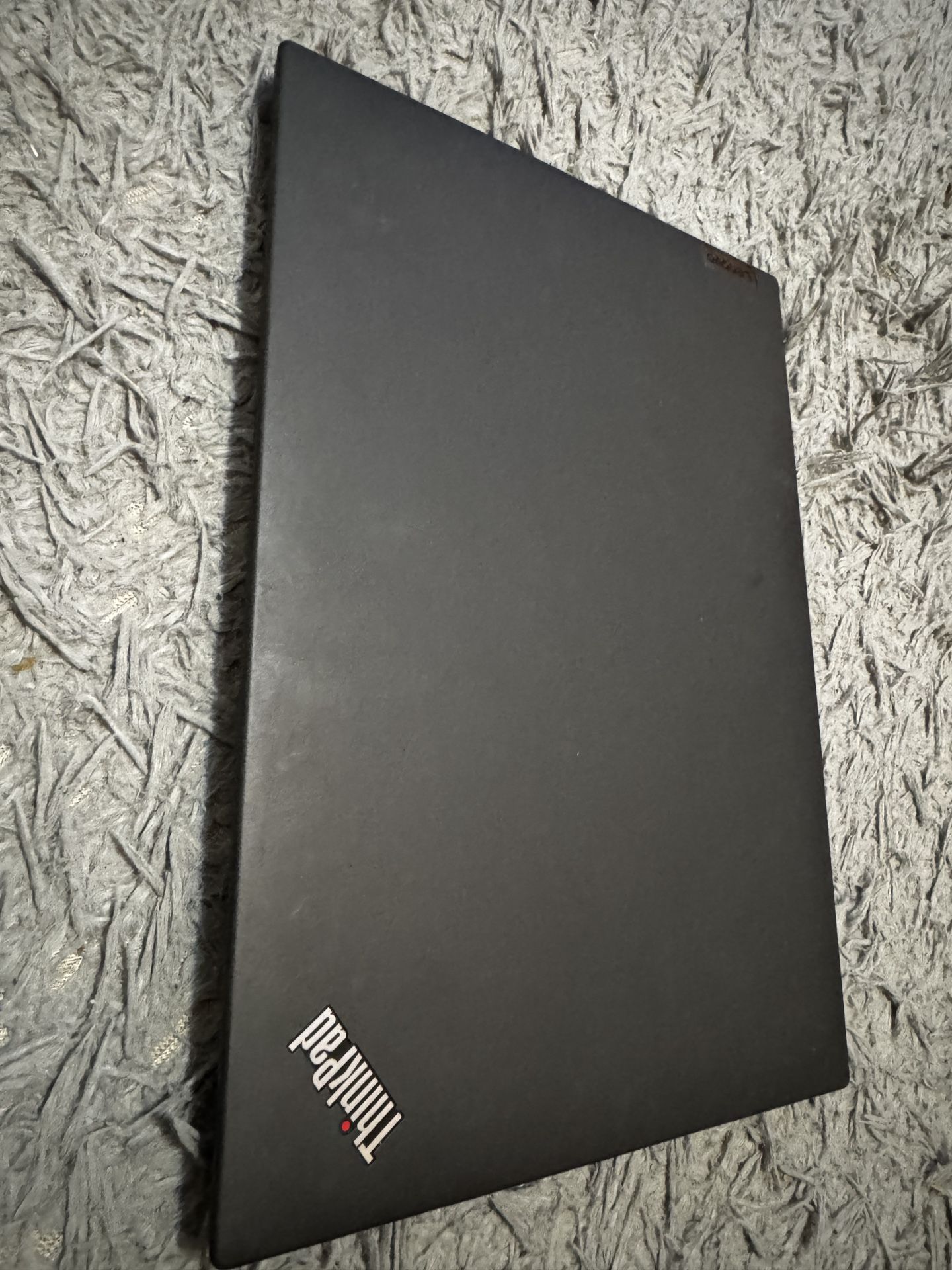 Lenovo ThinkPad T14 Gen 3 - i7 1270P - 512 - 16gb apple warranty