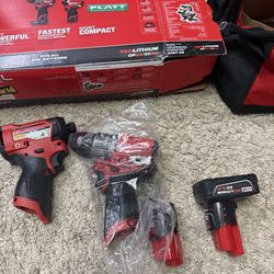 Milwaukee m12