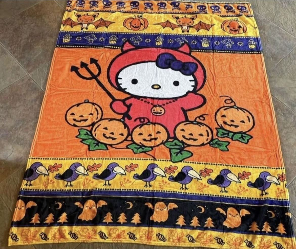 New Halloween Hello Kitty Blanket. Large. 