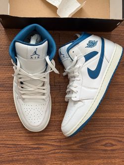 Air Jordan 1 mid Size 13