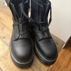 Dr Martens 