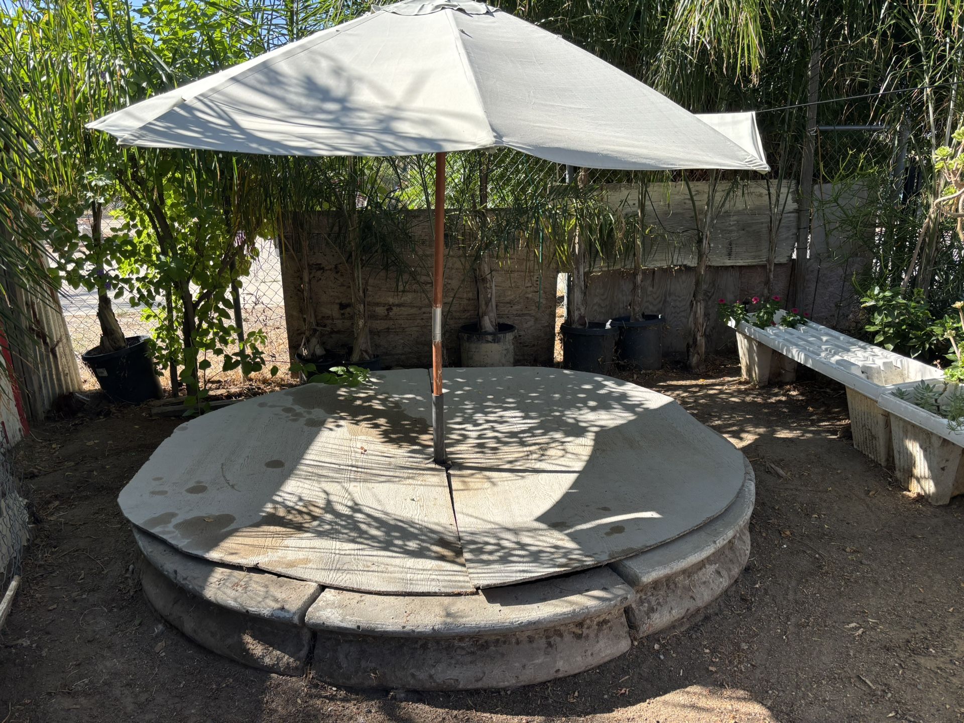 Free Planter Or garden Water Fountain