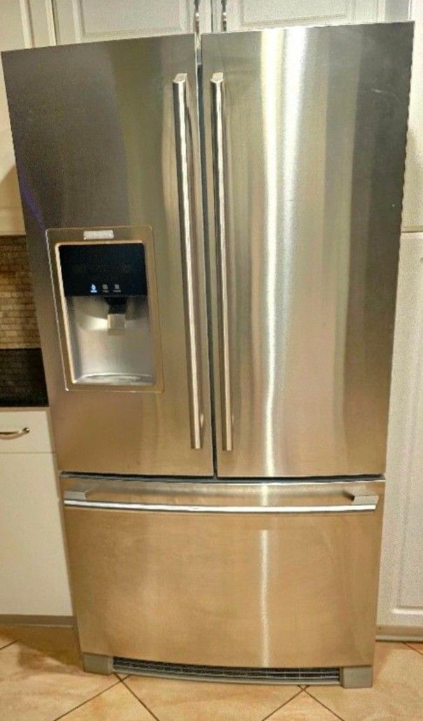 Refrigerator Must Go !