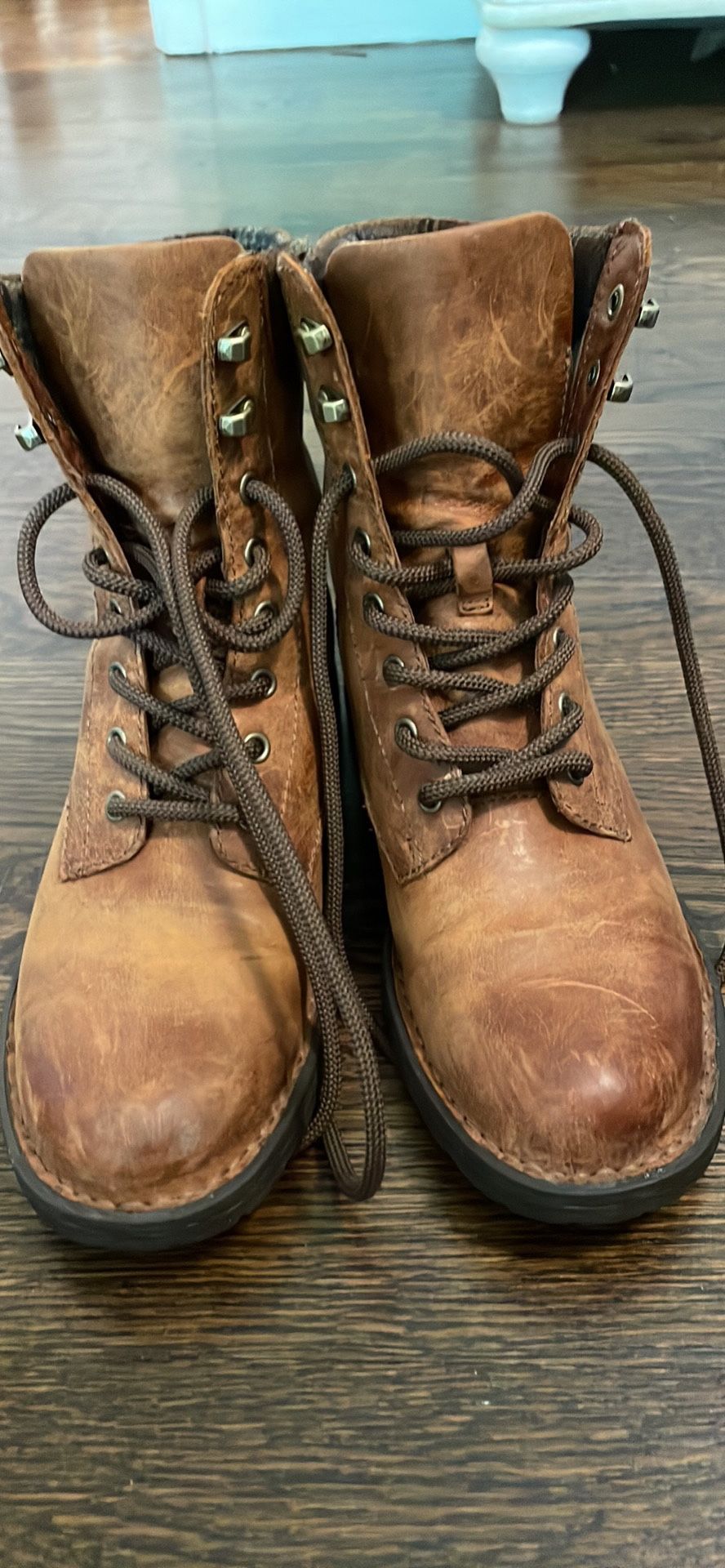 Women’s Born Leather Combat Boots Size 6