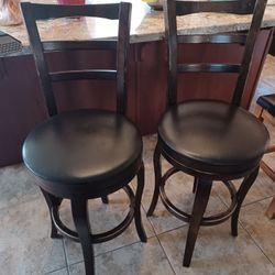 Bar Stools 