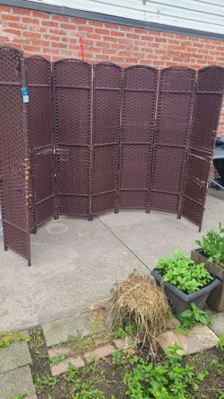 8 Panel Wicker Room Divider Screen