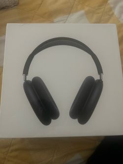 Air pods Max midnight