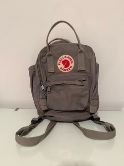Fjallraven Kanken Mini Backpack in Fog