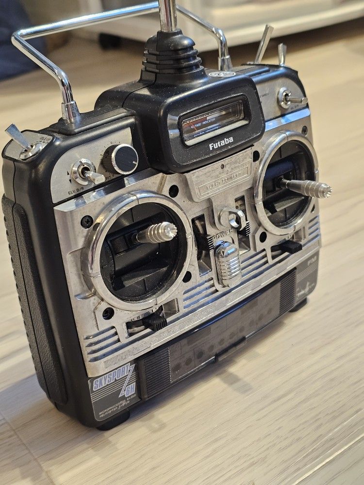 Futaba Attack 6 FM FP-T6VH2