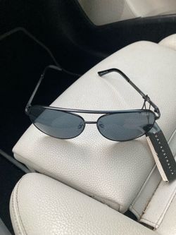 Quay sunglasses aviator black new