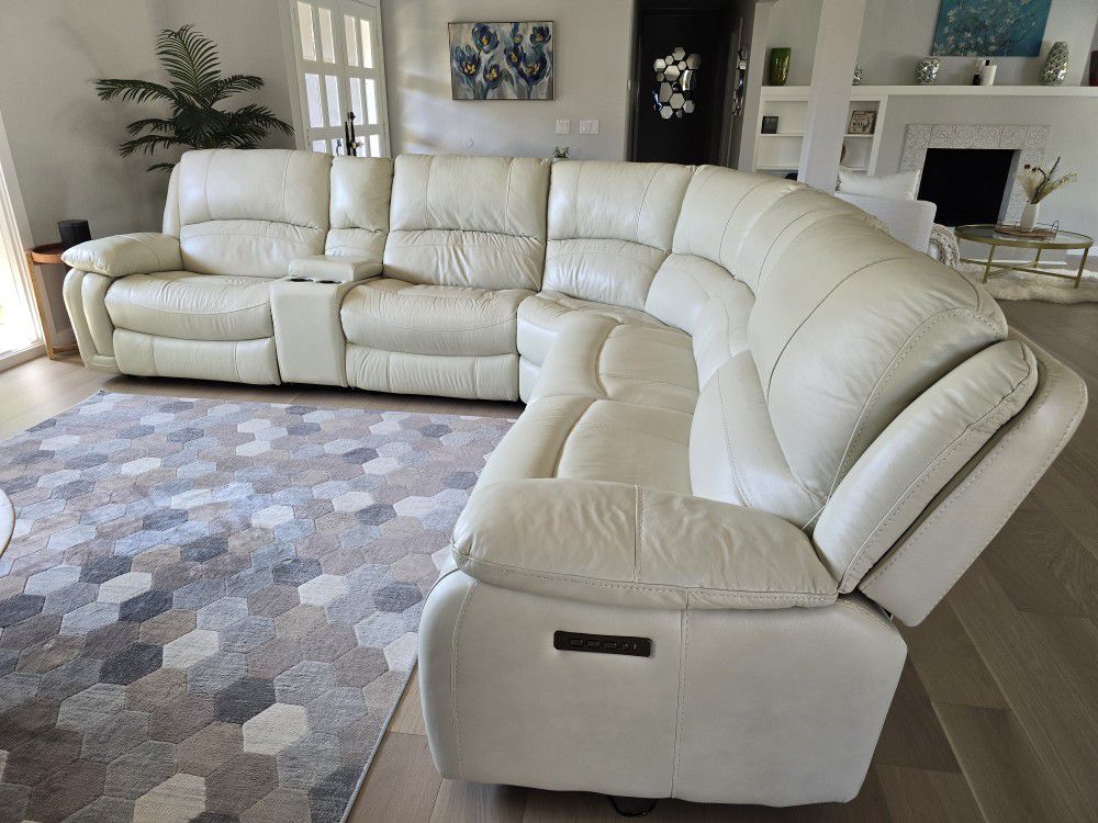 Off White 5 Piece Leather Sofa With 3 Recliner Seats